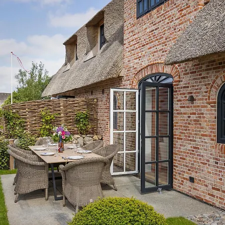 Ferienhaus Gardenlodge 2 *